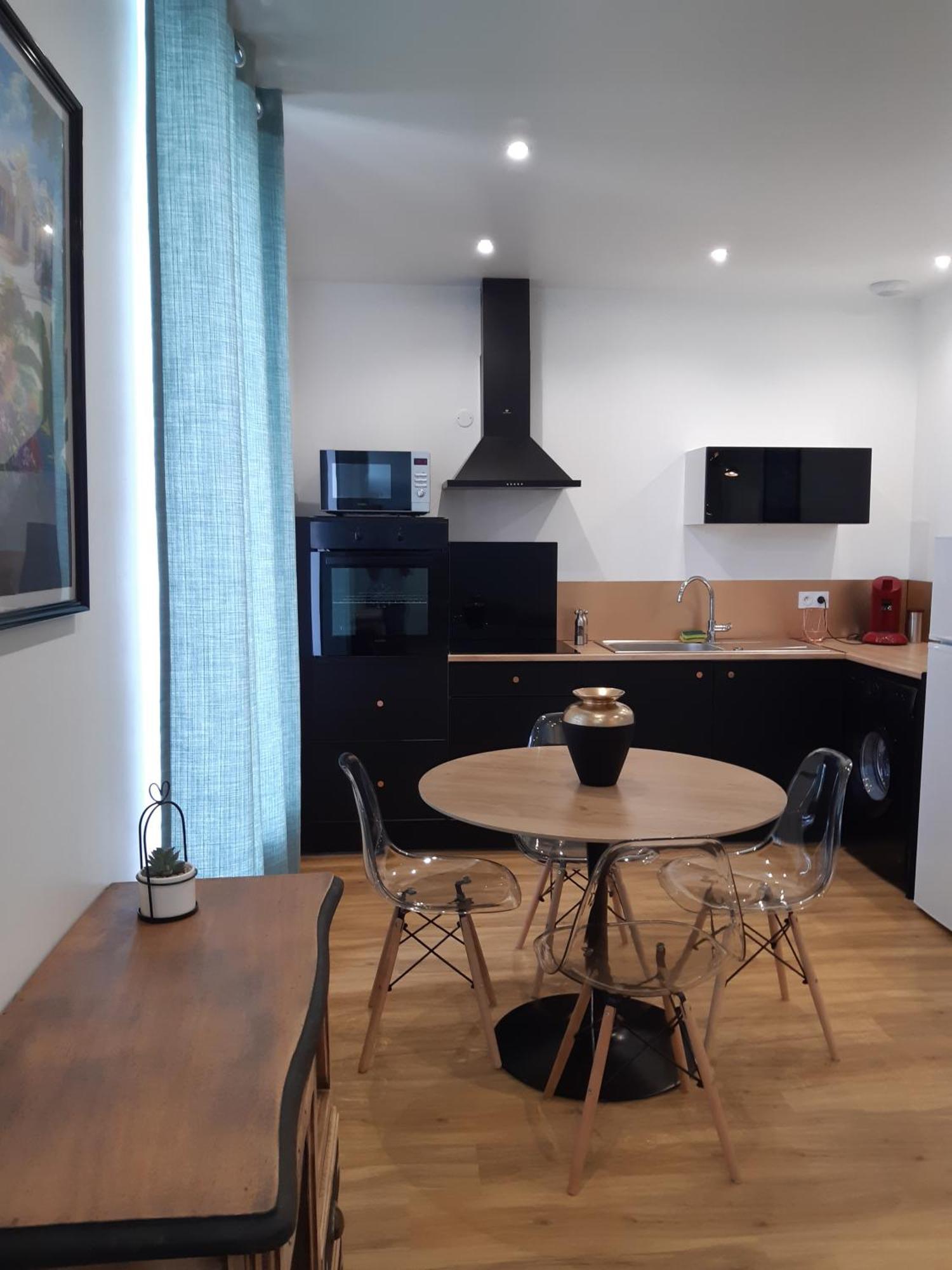 Cosy Saint Yorre Apartment Exterior photo